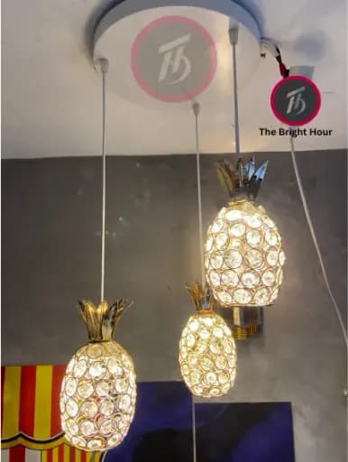 Original Crystal আনারস স্টাইল ঝাঁড়বাতি প্রিমিয়াম কোয়ালিটি ফিনিশ  Set – ৫ লেয়ারের হ্যাংগিং লাইট, স্টাইলিশ ও টেকসই ডিজাইন (Pineapple Style Chandelier – Golden Look with Premium Modern Design, Stylish & Durable Design unique))